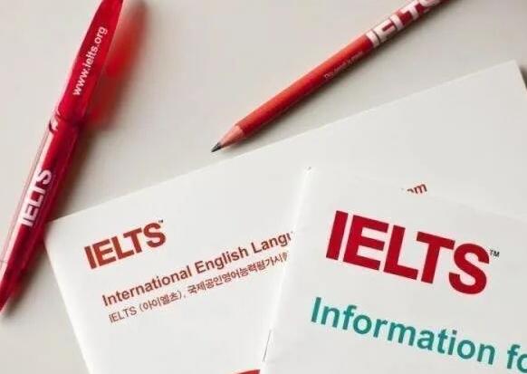 雅思考试关键：注重听力、阅读、写作、口语均衡发展